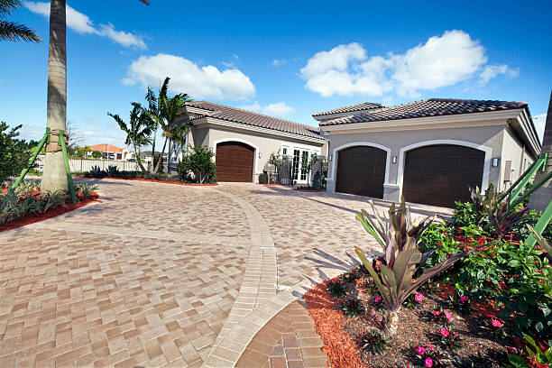  Rockford, IL Driveway Pavers Pros